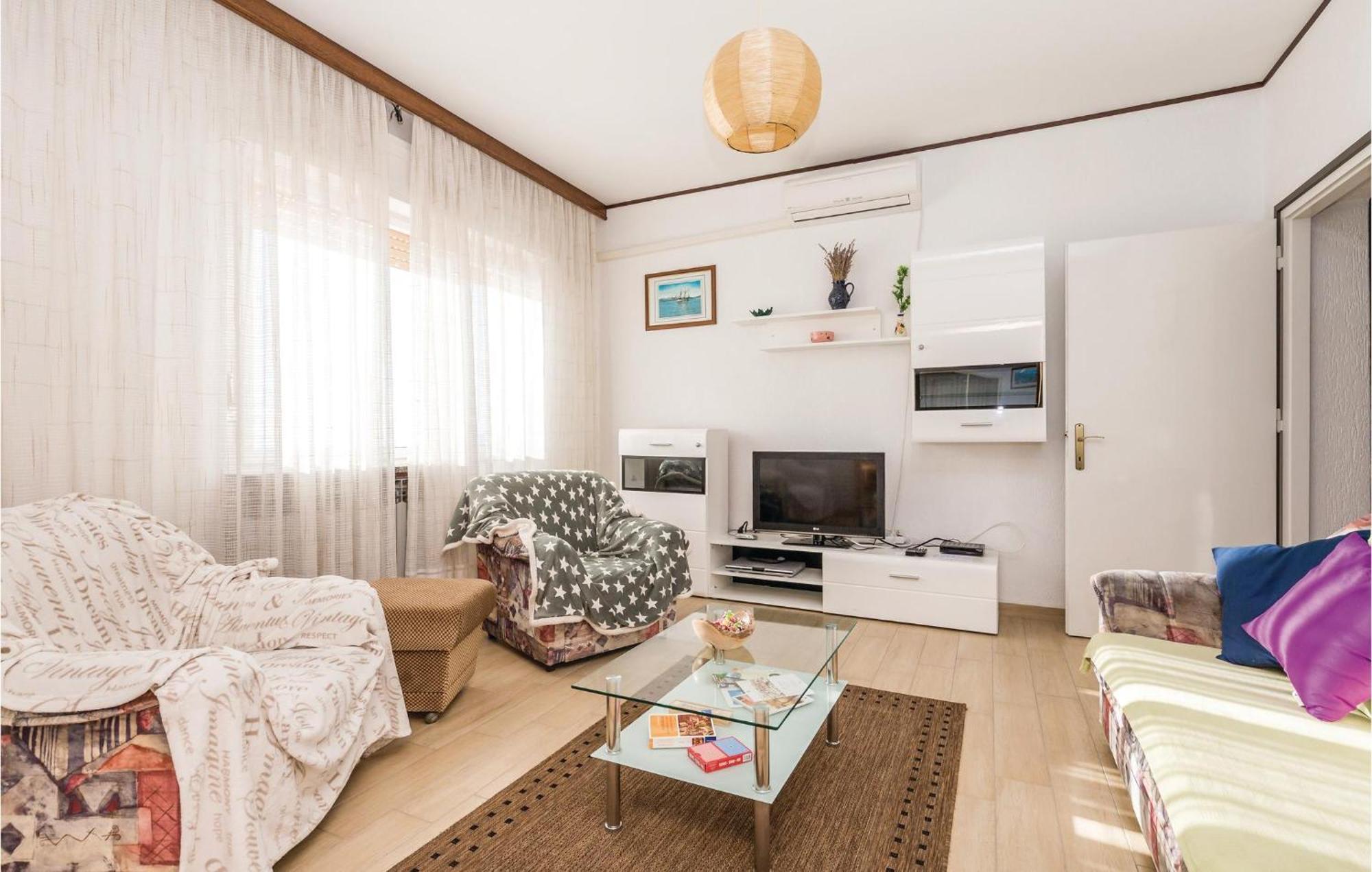 Nice Apartment In Lovran With Kitchen Экстерьер фото