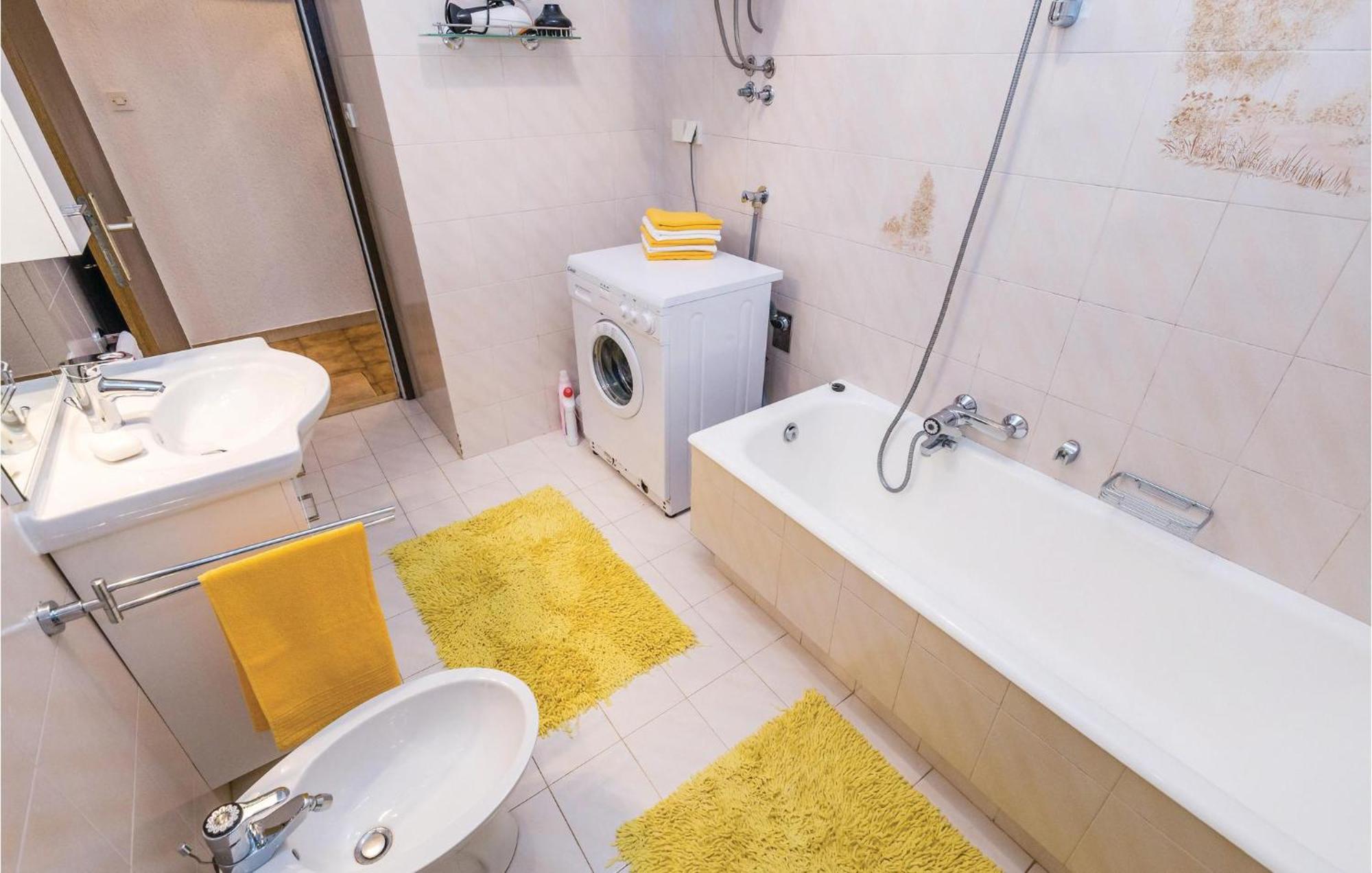 Nice Apartment In Lovran With Kitchen Экстерьер фото